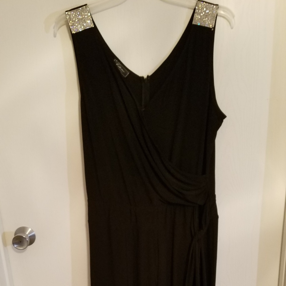 Ladies Black Sleeveless Jumpsuit Size 2X